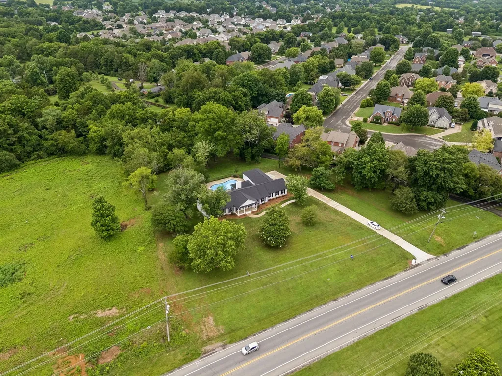2965 N Thompson Lane Murfreesboro TN 37129