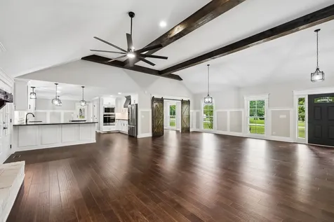 2965 N Thompson Lane Murfreesboro TN 37129