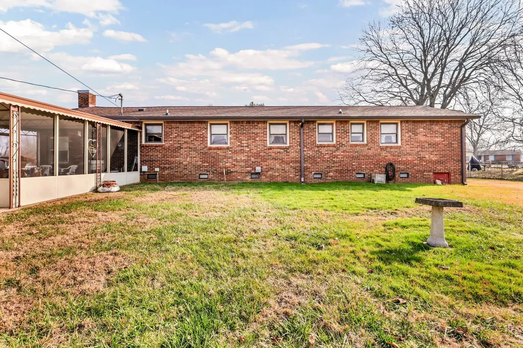 217 Sewell Drive Clarksville TN 37042