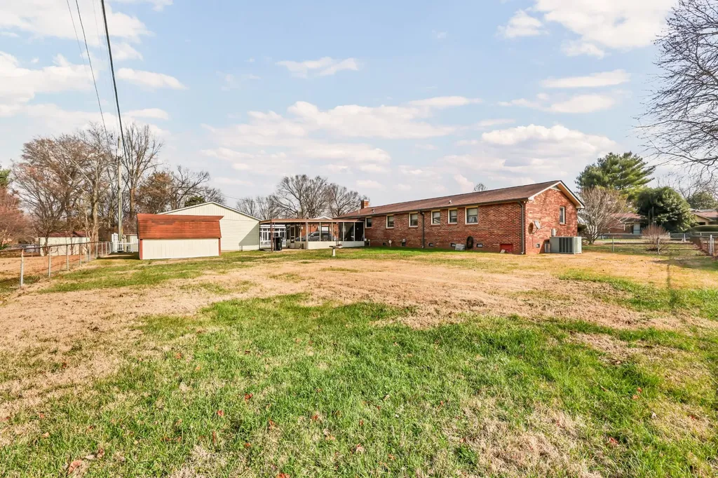 217 Sewell Drive Clarksville TN 37042