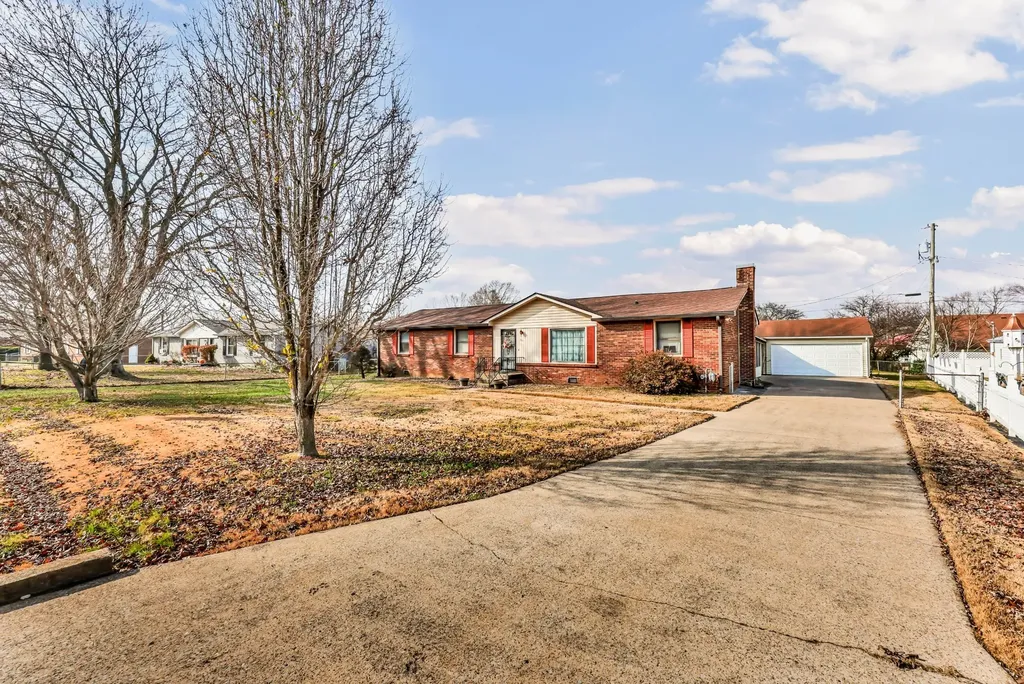 217 Sewell Drive Clarksville TN 37042