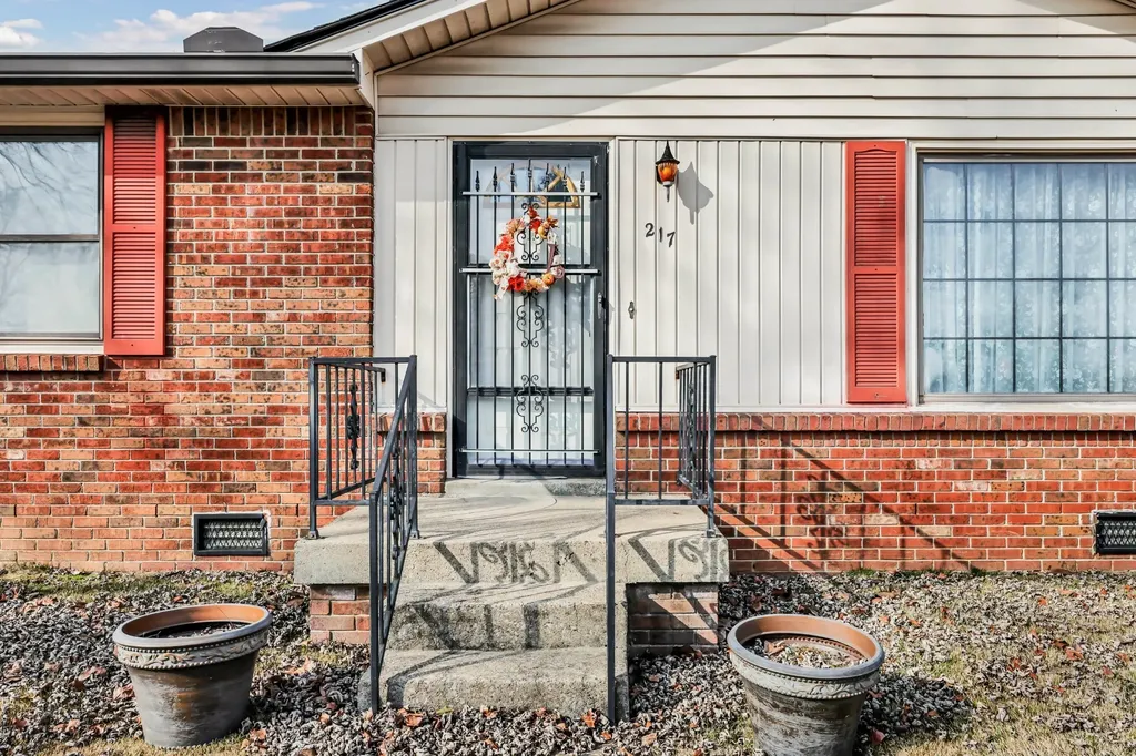 217 Sewell Drive Clarksville TN 37042