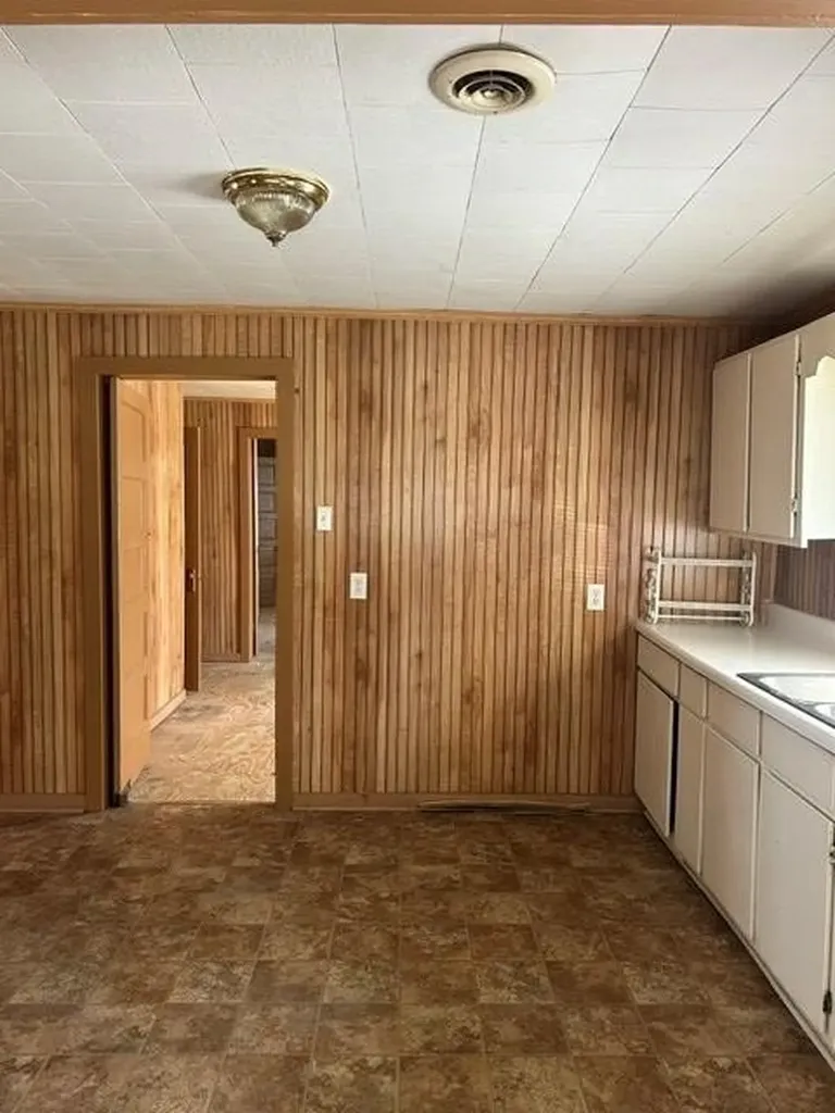 232 Natchez Trace Road Camden TN 38320