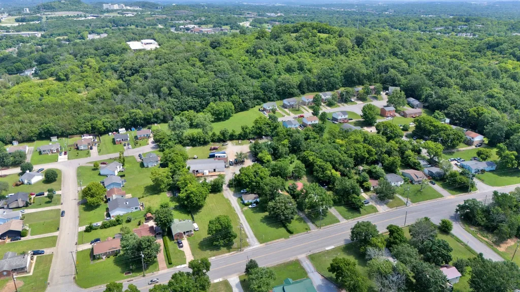 201 Hart Lane Nashville TN 37207