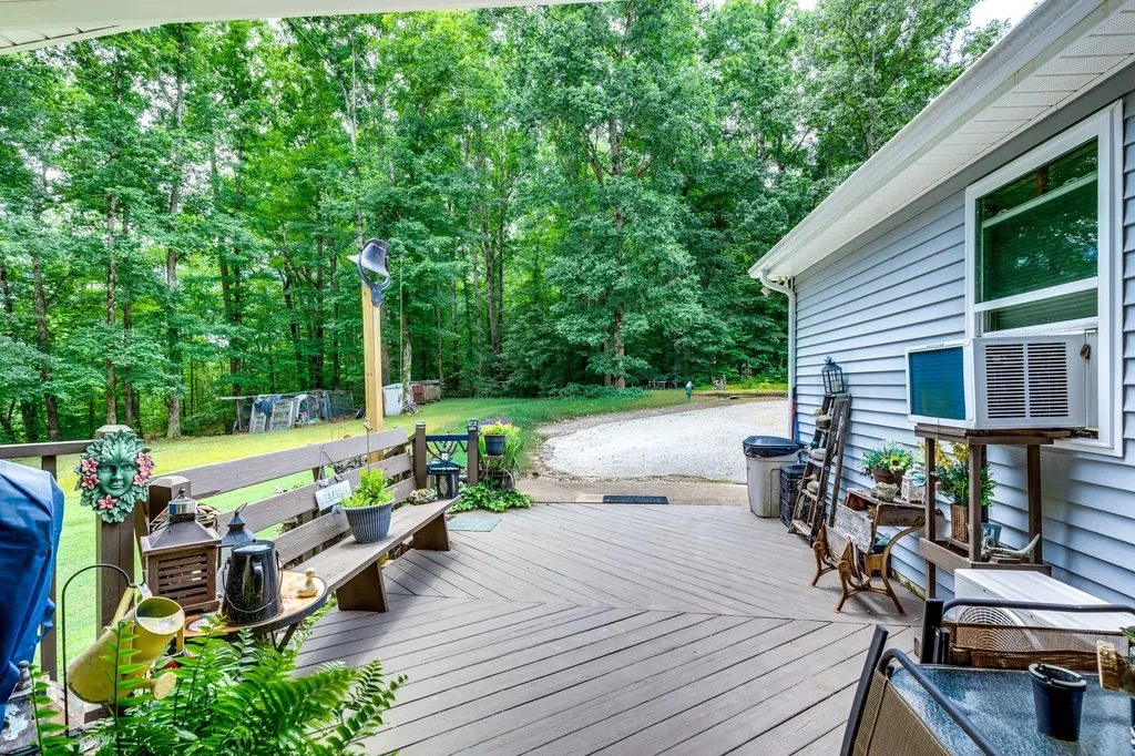 111 Cascade Spring Road Hohenwald TN 38462