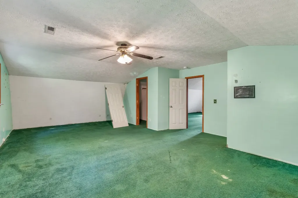 16600 Center Hill Dam Road Silver Point TN 38582
