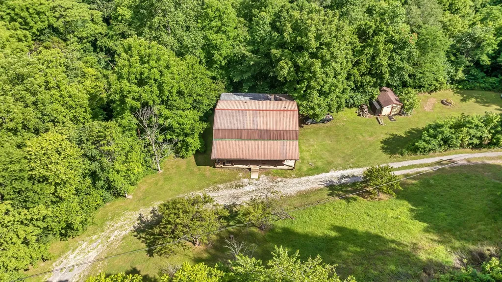 16600 Center Hill Dam Road Silver Point TN 38582