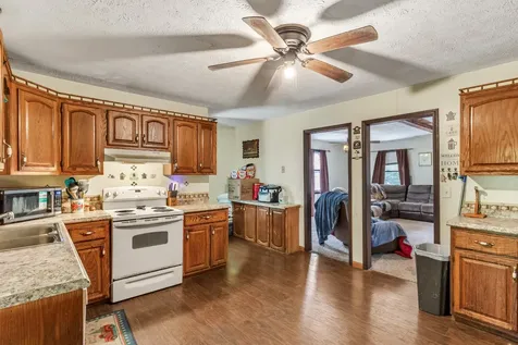 16600 Center Hill Dam Road Silver Point TN 38582