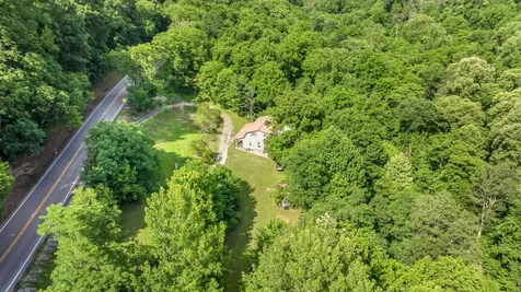 16600 Center Hill Dam Road Silver Point TN 38582