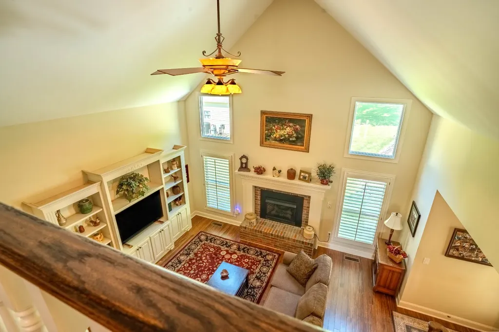 199 Liles Lane Lutts TN 38471
