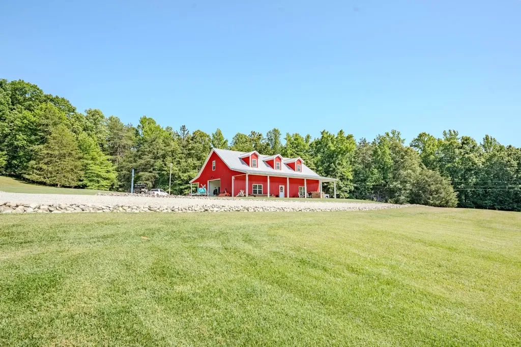 199 Liles Lane Lutts TN 38471