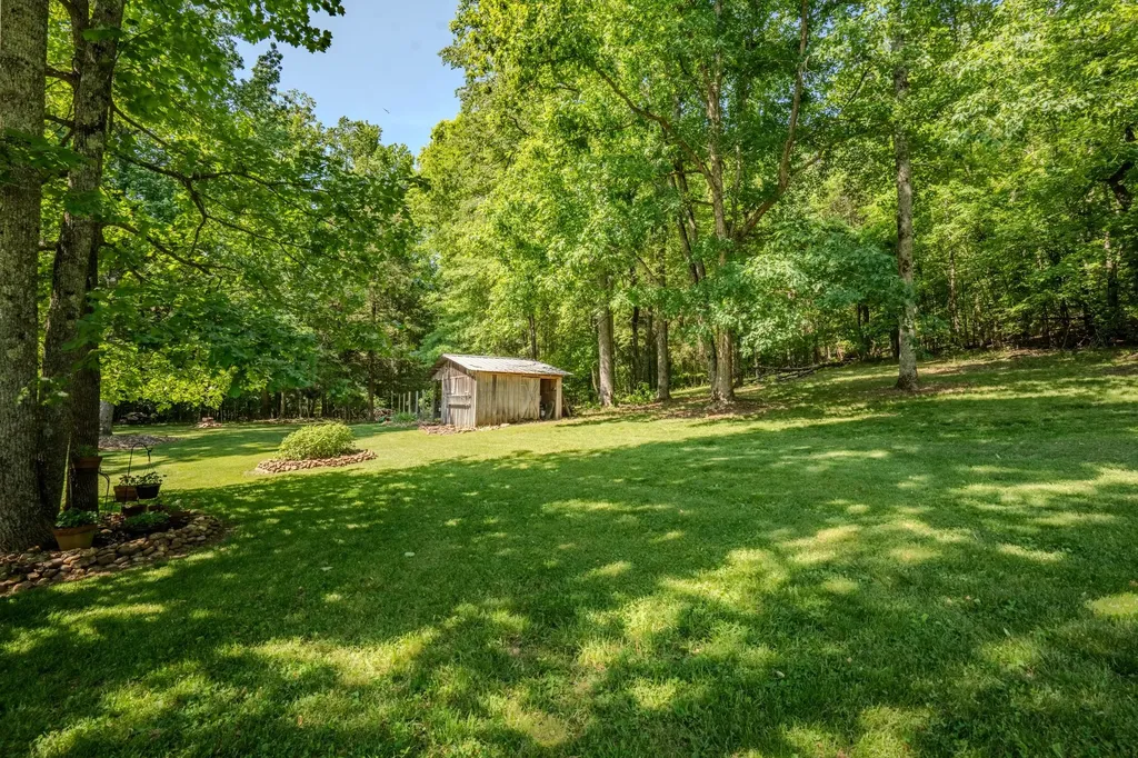 199 Liles Lane Lutts TN 38471