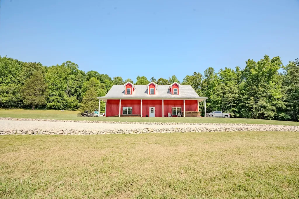 199 Liles Lane Lutts TN 38471