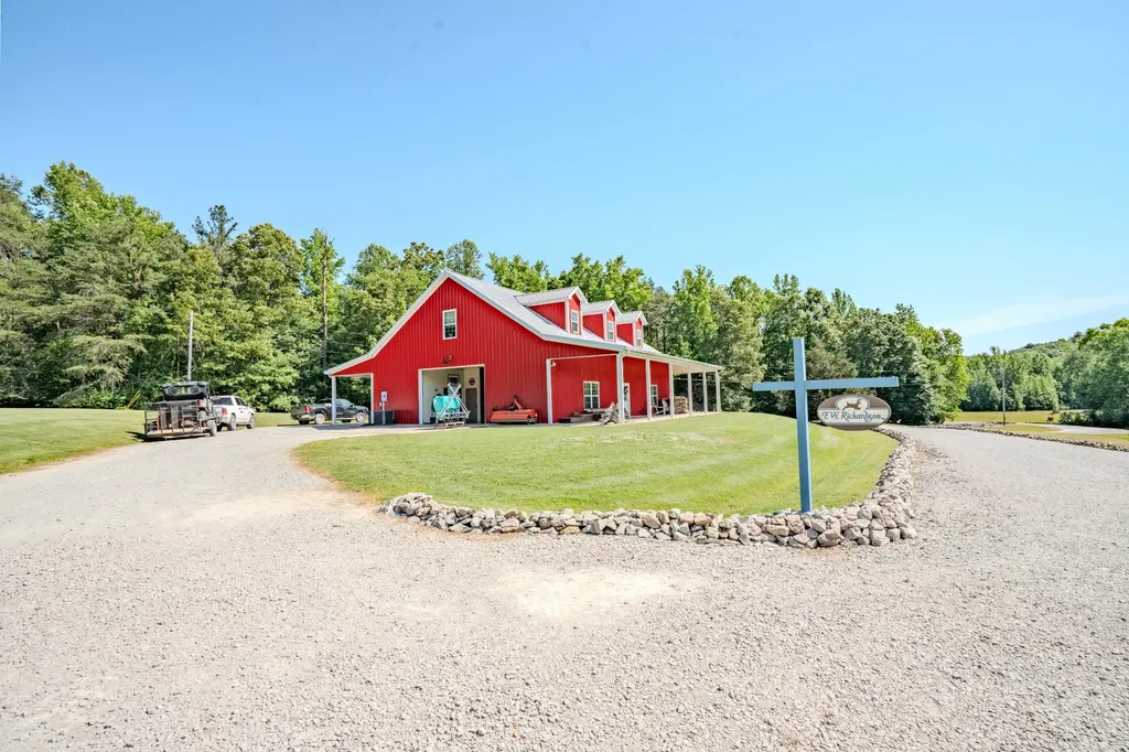 199 Liles Lane Lutts TN 38471