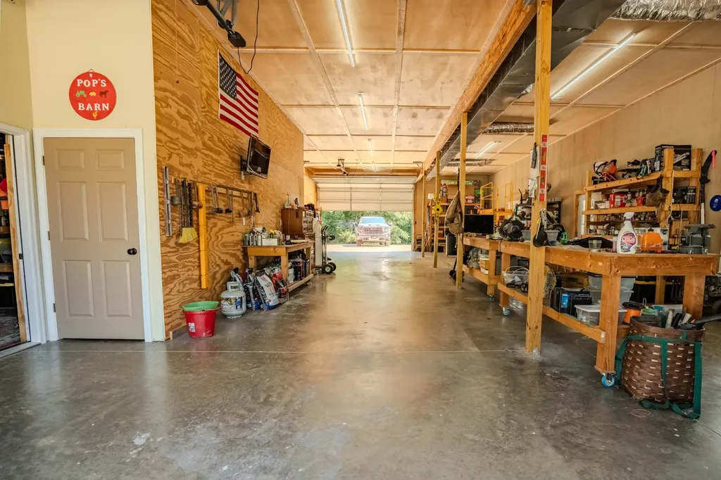 199 Liles Lane Lutts TN 38471