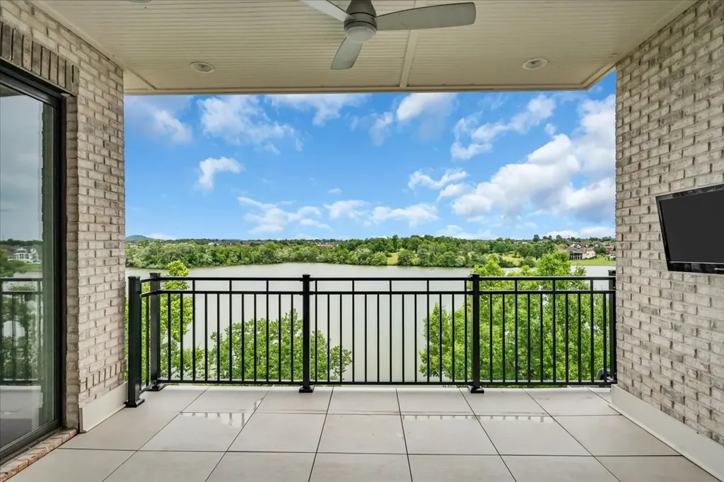 1024 Club View Drive Gallatin TN 37066
