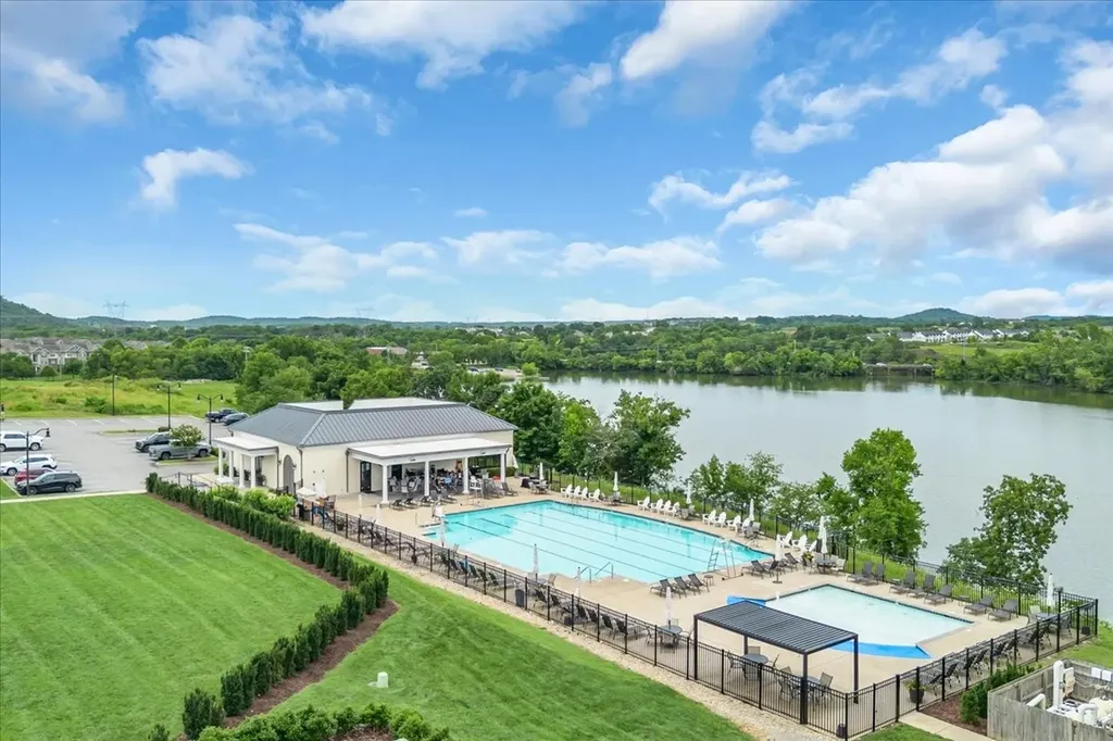 1024 Club View Drive Gallatin TN 37066