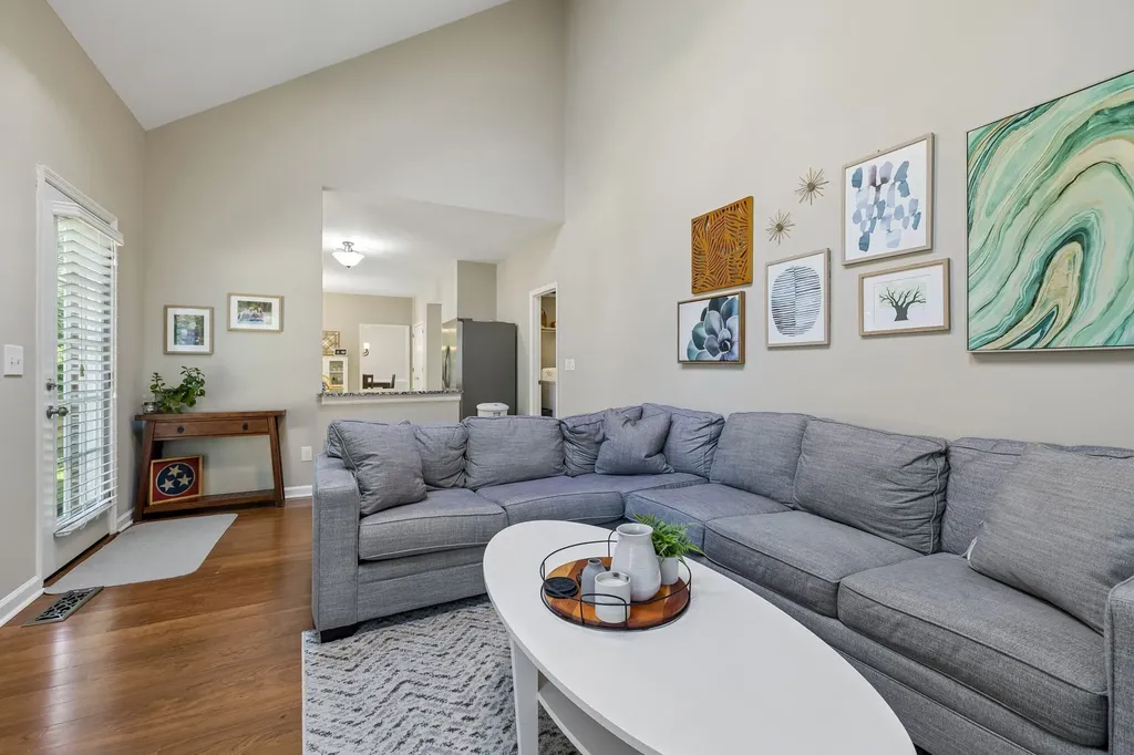 301 Mill Run Circle Nashville TN 37221