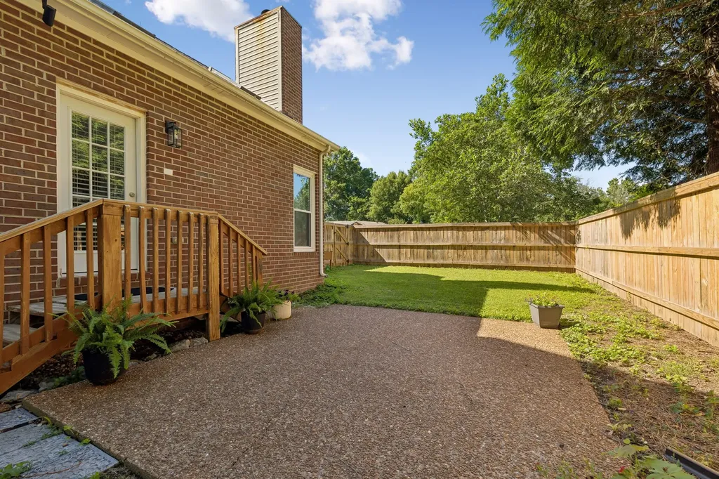 301 Mill Run Circle Nashville TN 37221