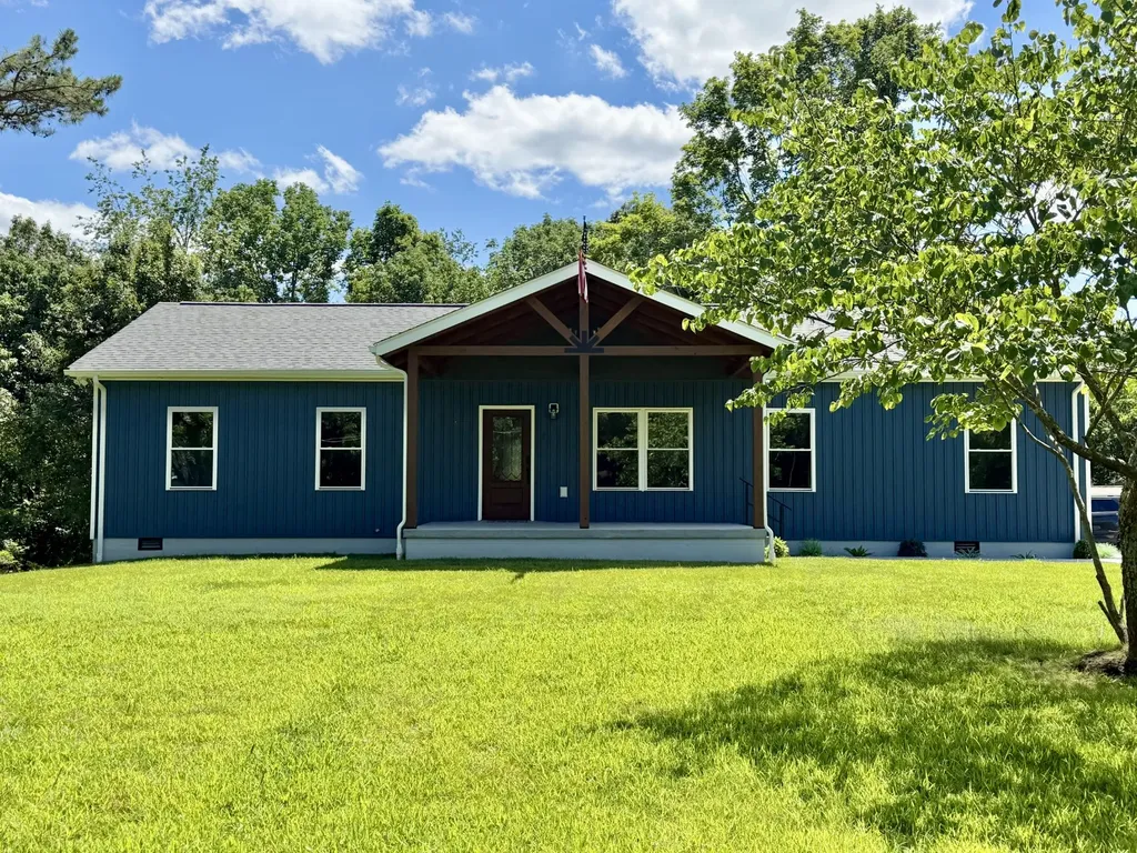 15 Locust Drive Erin TN 37061