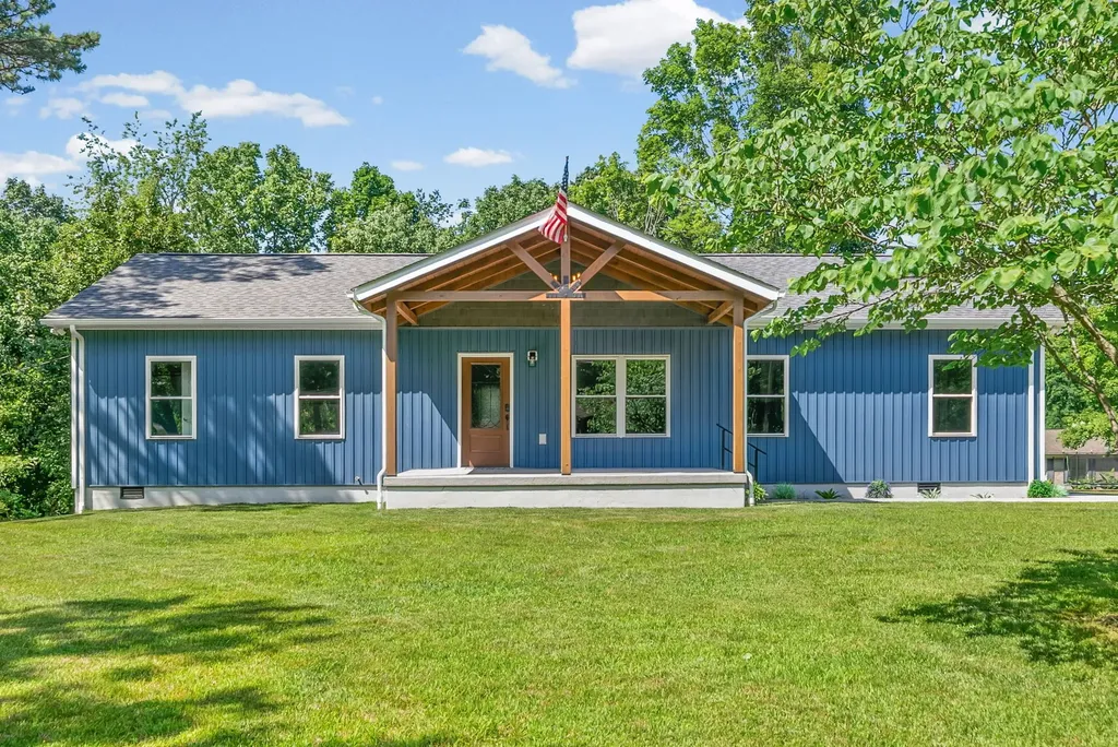 15 Locust Drive Erin TN 37061