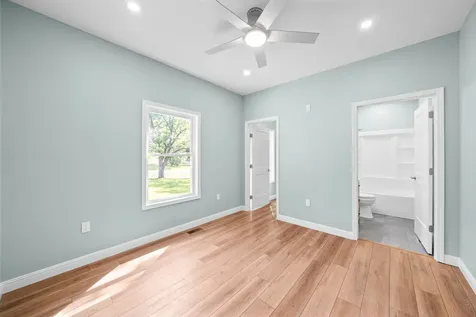 15 Locust Drive Erin TN 37061