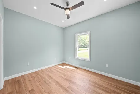 15 Locust Drive Erin TN 37061