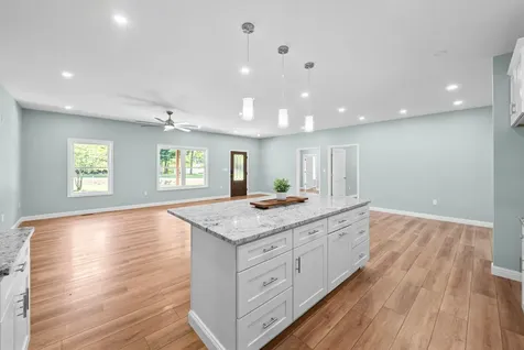 15 Locust Drive Erin TN 37061