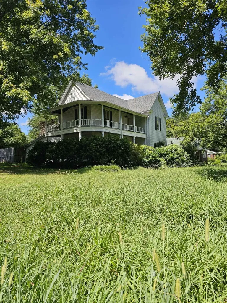 223 Sycamore Street Whiteville TN 38075