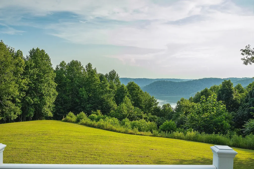 11720 Fox Hill Road Baxter TN 38544