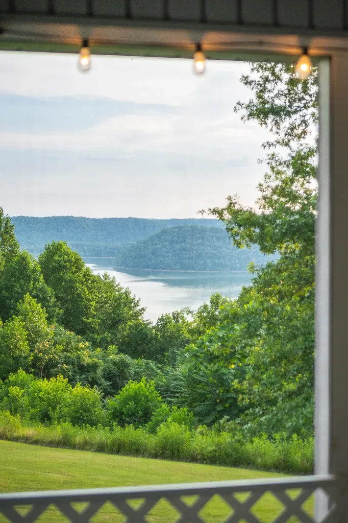 11720 Fox Hill Road Baxter TN 38544