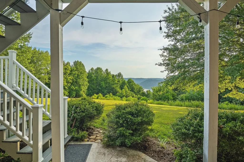 11720 Fox Hill Road Baxter TN 38544