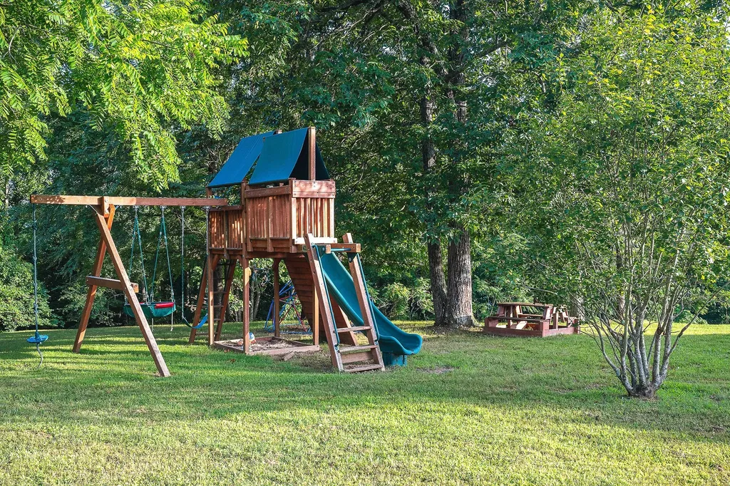 11720 Fox Hill Road Baxter TN 38544