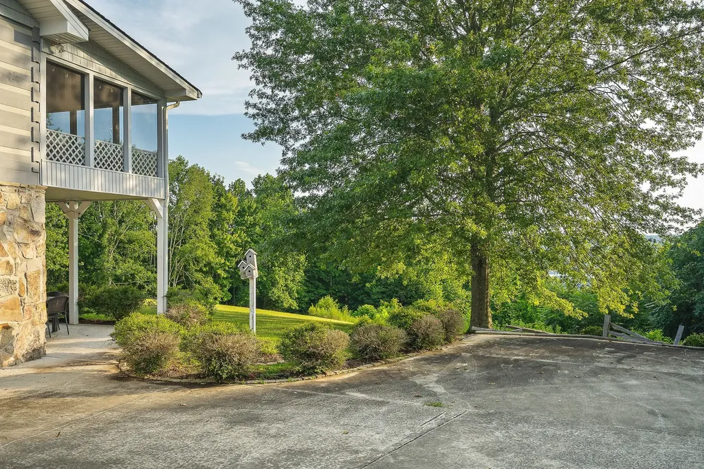 11720 Fox Hill Road Baxter TN 38544
