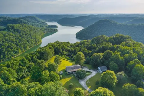 11720 Fox Hill Road Baxter TN 38544