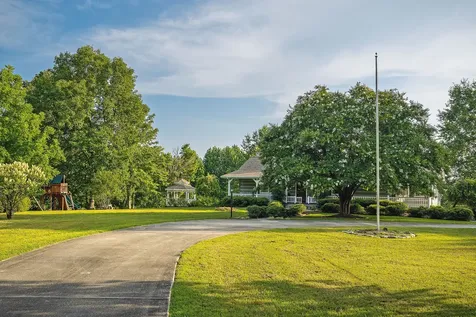 11720 Fox Hill Road Baxter TN 38544