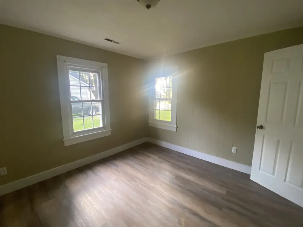 504 General St, E Tullahoma TN 37388