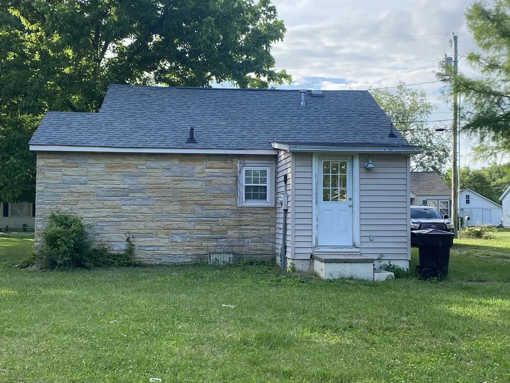 504 General St, E Tullahoma TN 37388
