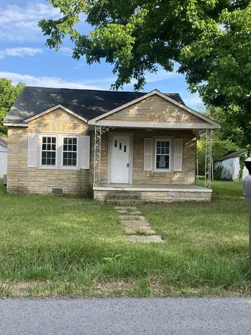 504 General St, E Tullahoma TN 37388
