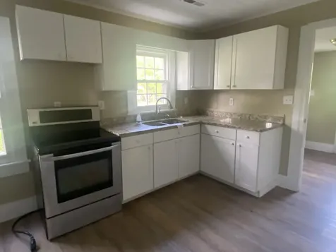 504 General St, E Tullahoma TN 37388