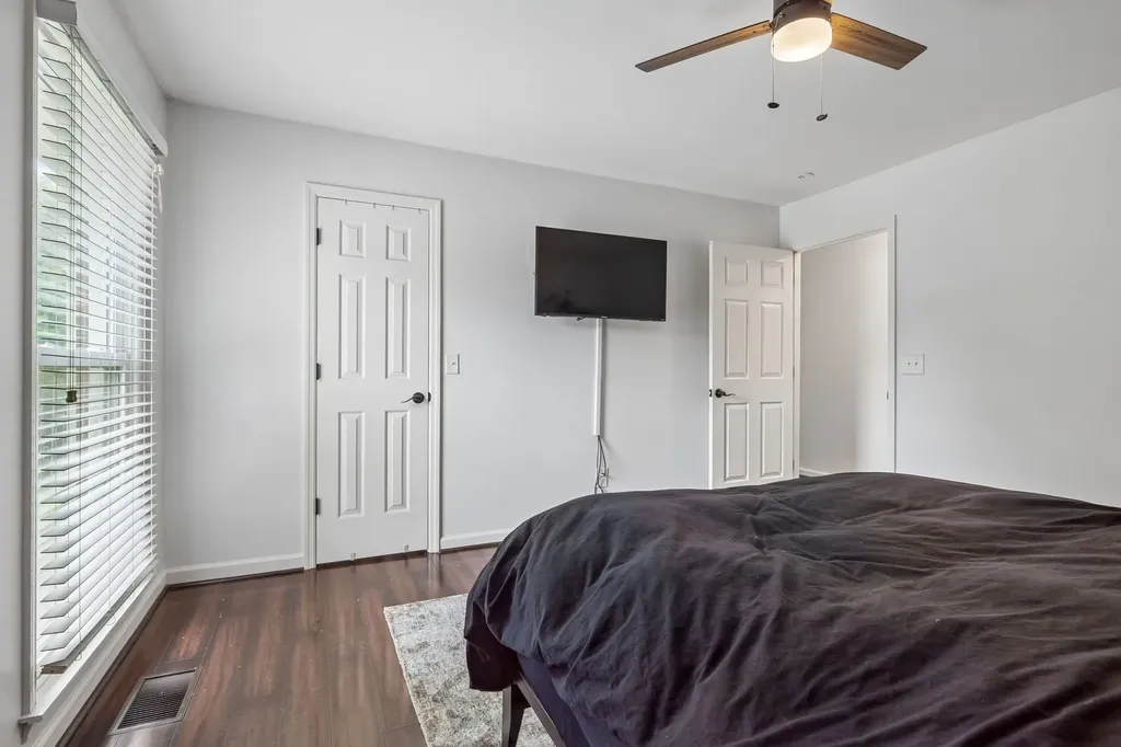 2596 Long Hollow Pike Hendersonville TN 37075