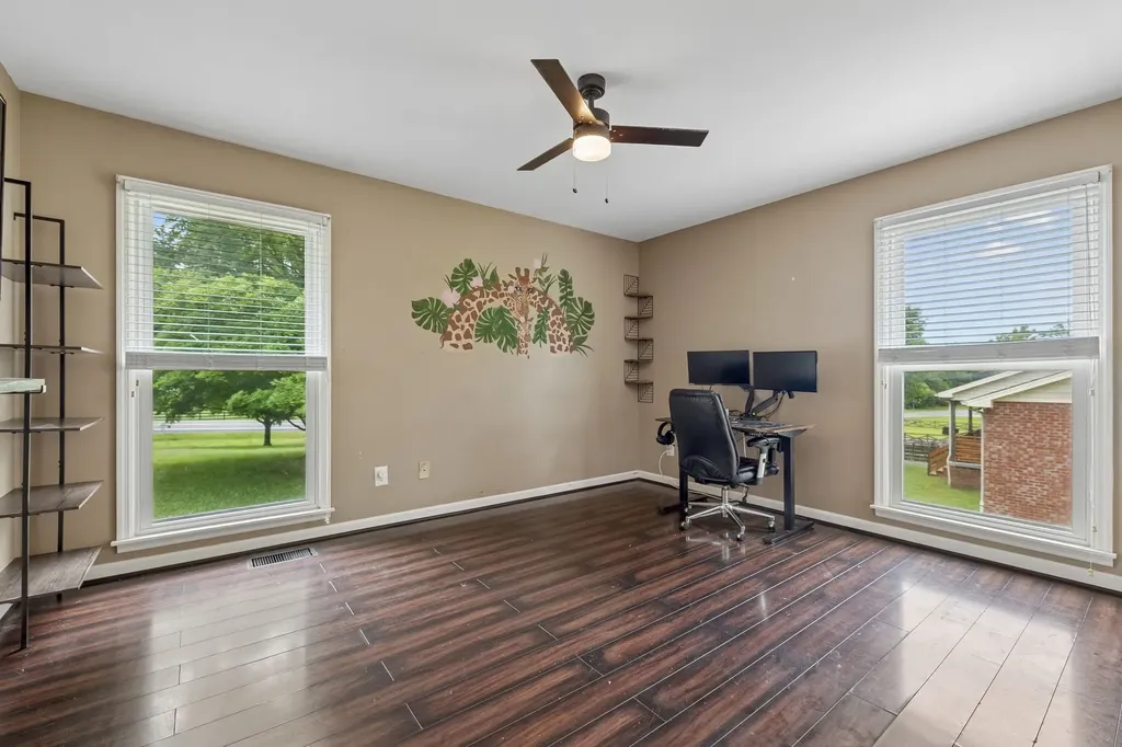 2596 Long Hollow Pike Hendersonville TN 37075