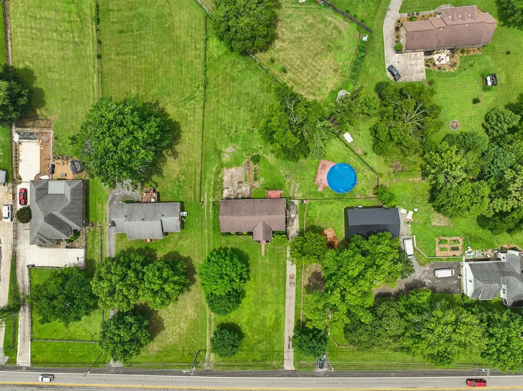 2596 Long Hollow Pike Hendersonville TN 37075