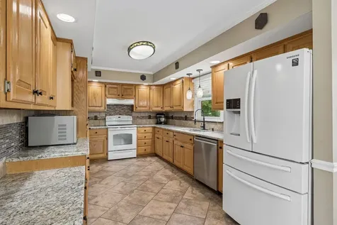 2596 Long Hollow Pike Hendersonville TN 37075