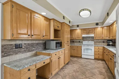 2596 Long Hollow Pike Hendersonville TN 37075