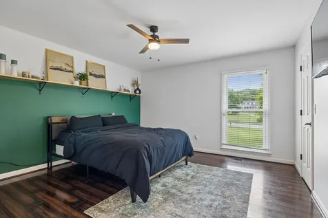 2596 Long Hollow Pike Hendersonville TN 37075