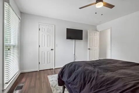 2596 Long Hollow Pike Hendersonville TN 37075