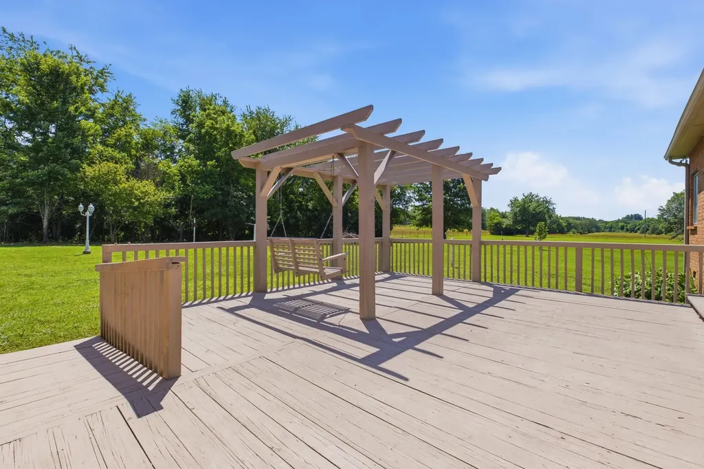 2453 Big Springs Road Lebanon TN 37087