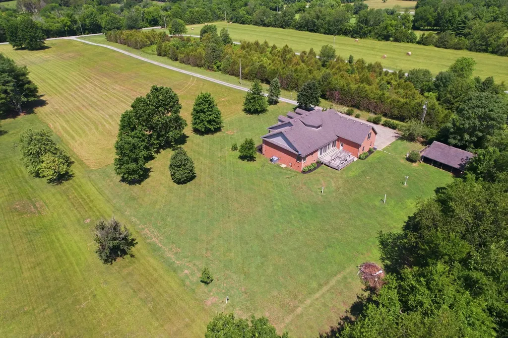 2453 Big Springs Road Lebanon TN 37087