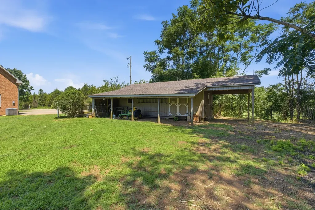 2453 Big Springs Road Lebanon TN 37087